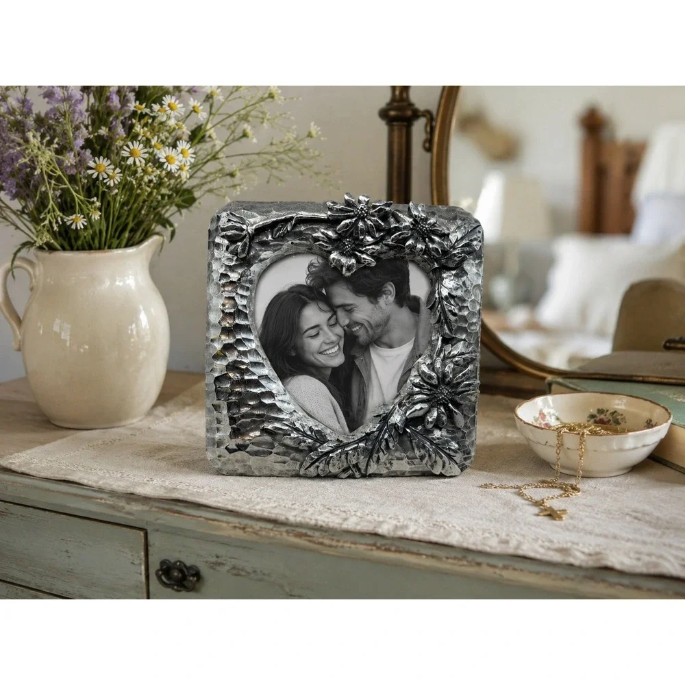 Vintage 1980s Pewter Tone Heart Picture Frame Floral Flowers Made Taiwan